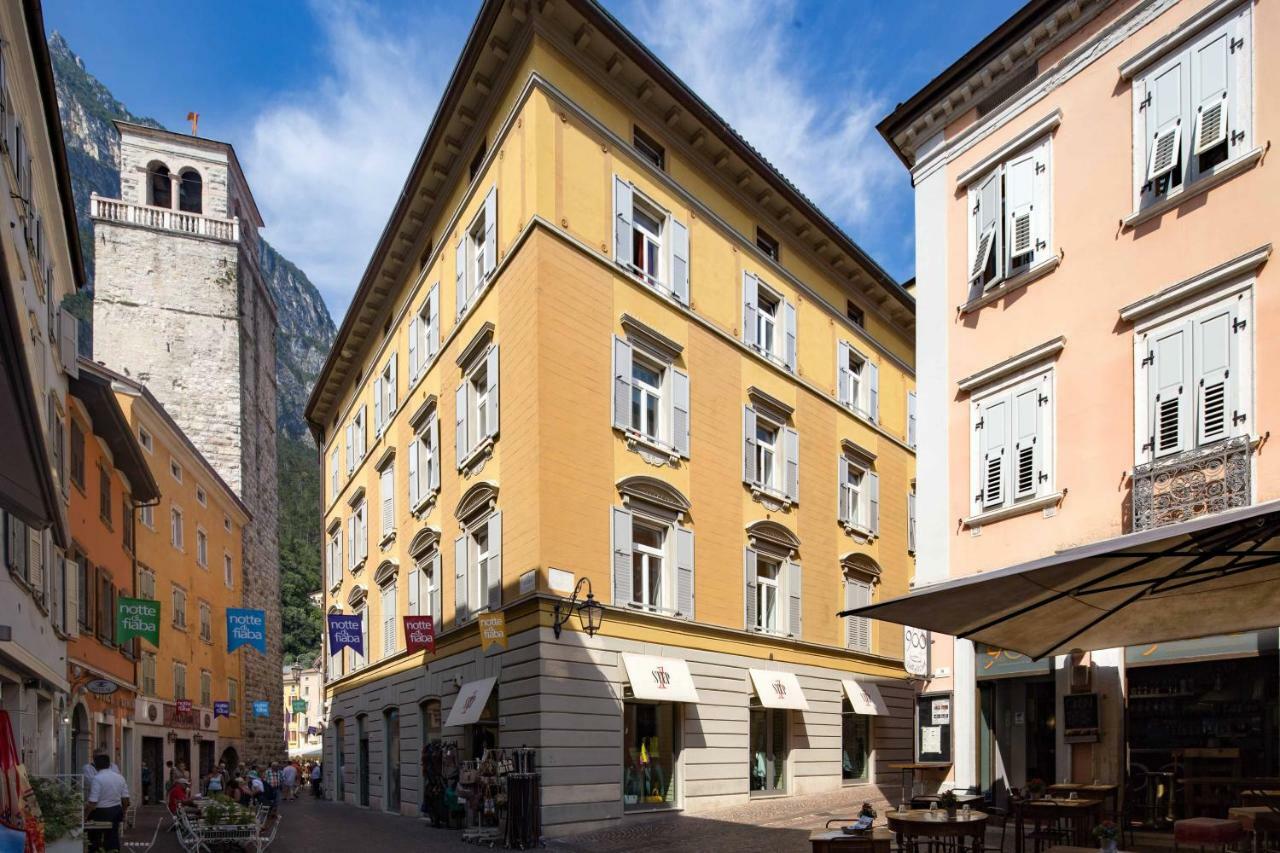 Residenza Ester Riva del Garda Exterior foto